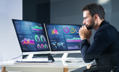 Data Analytics course illustration